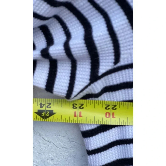 Zenergy by Chico Womens Turtle Neck Long Sweater Black White Stripe Sz 3 - Picture 7 of 8